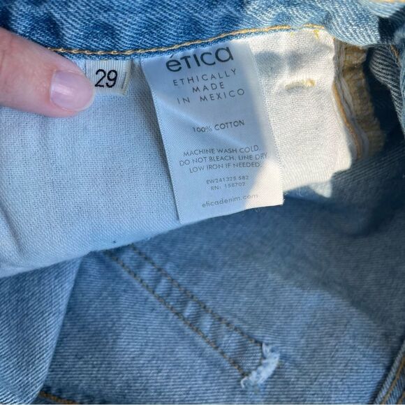 Anthropologie Etica Altin Loose Crop Ithaca Distressed Ripped Jeans Size 29 NWT - Picture 15 of 15